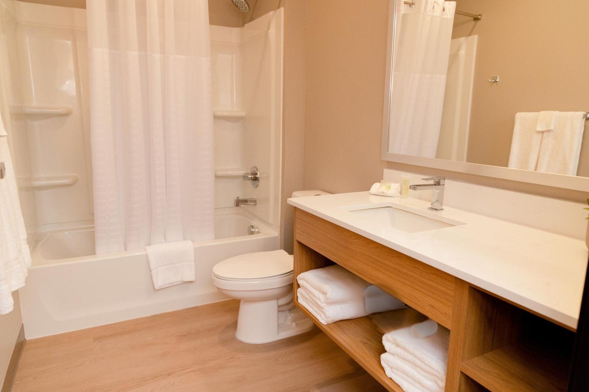 Livaway Suites Tri-Cities-Ричленд Экстерьер фото